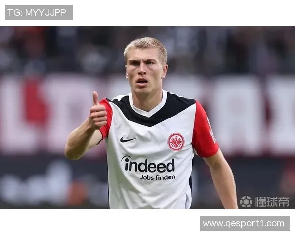 德天空报道法兰克福计划今夏引进阿贾克斯17岁中场新星斯图尔